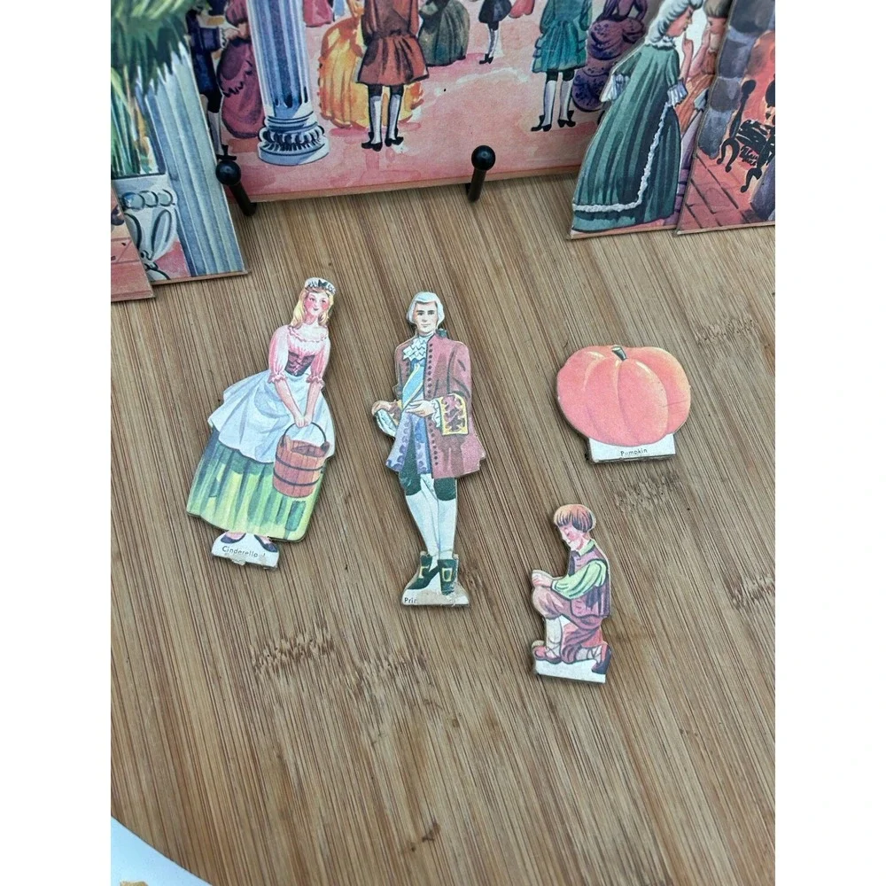 Vtg REMCO Paper Toy Stages With Dolls Heidi,‎ Wizard Of Oz Pinocchio Cinderella